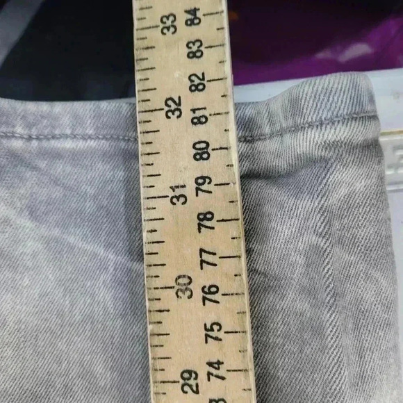 Distressed American Eagle Men’s Move Free Slim Jeans Airflex+ Size 34x32 Gray - Picture 4 of 11